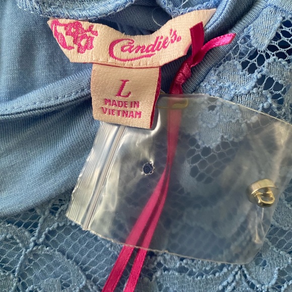 Candie’s Lace Top Shirt Juniors Large Blue Mock Neck Tee Button Closure NWOT - Picture 2 of 9